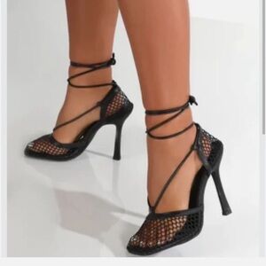 Gianni Bini black mesh square toe heels
